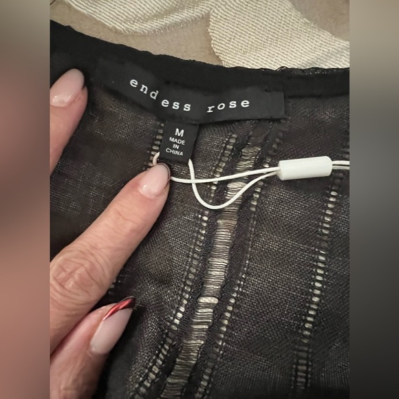 NWOT Endless Rose Cold Shoulder lace top. Style tags attached, size Medium - Picture 11 of 15